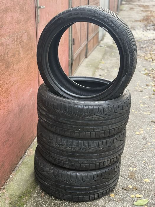 Зимни гуми 245 40 20 Пирели