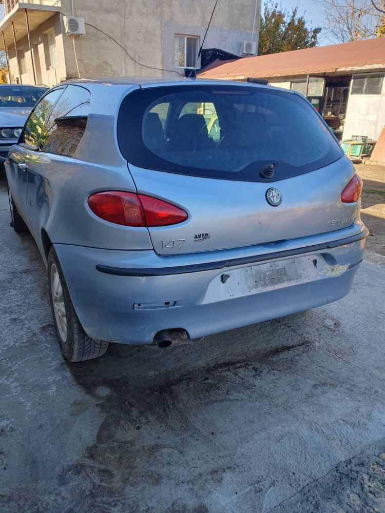 Alfa Romeo 1.6 twinspark НА ЧАСТИ