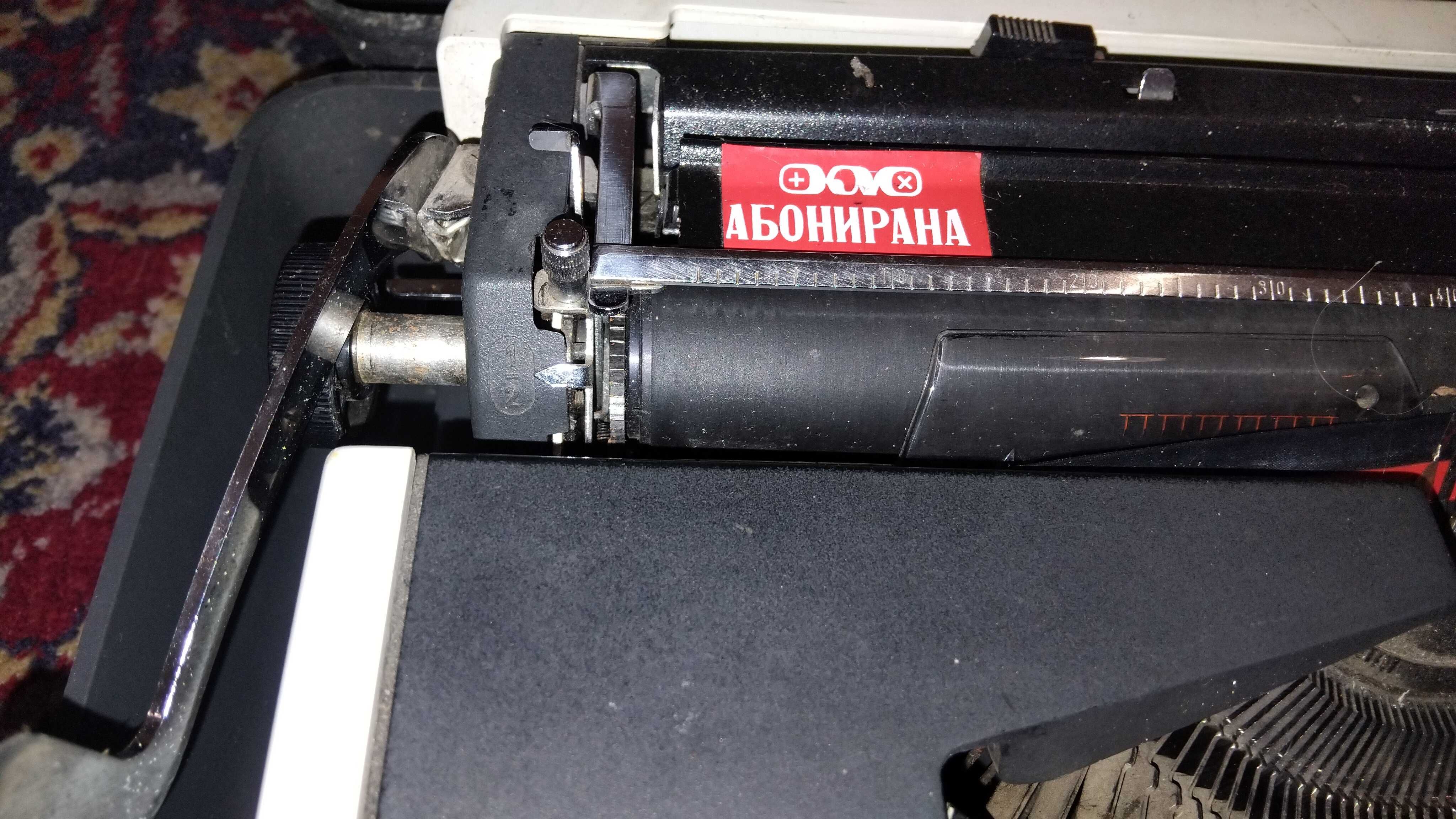 Пишеща машина xebрос 1300 Ф