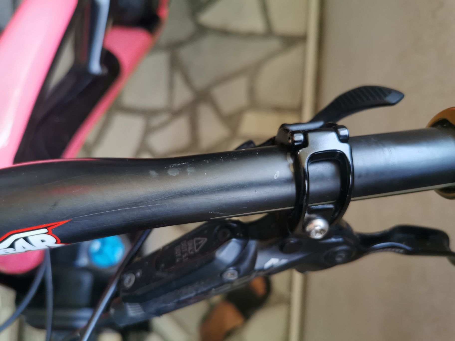 Renthal fatbar lite carbon 740 31. 8mm