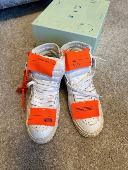 Off White Court 3.0 36