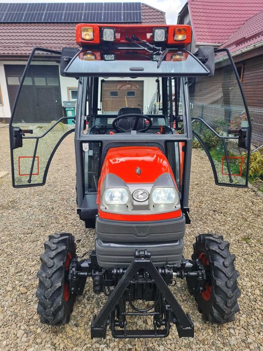 Tractor Kubota STV 32,freza Mitsubishi AF P1506S, si 2 pluguri