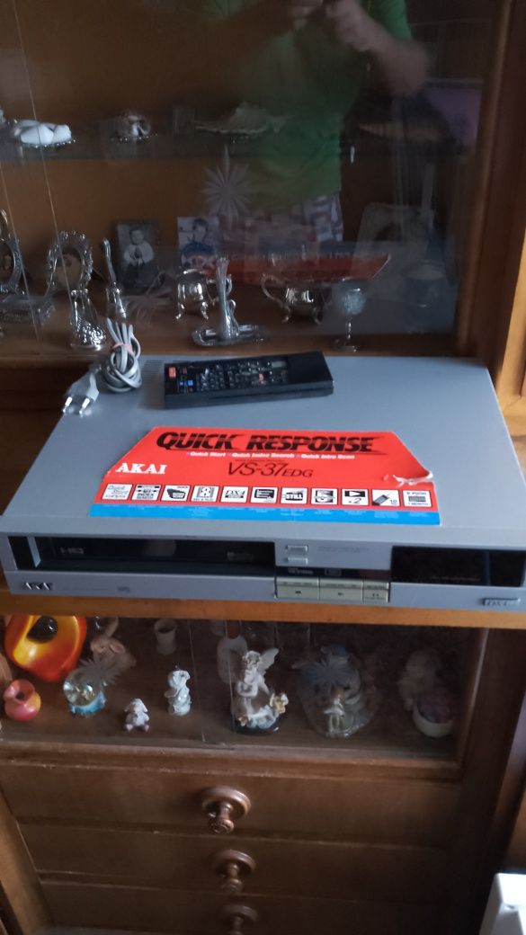 Видео-AKAI-VS-37 EDG.