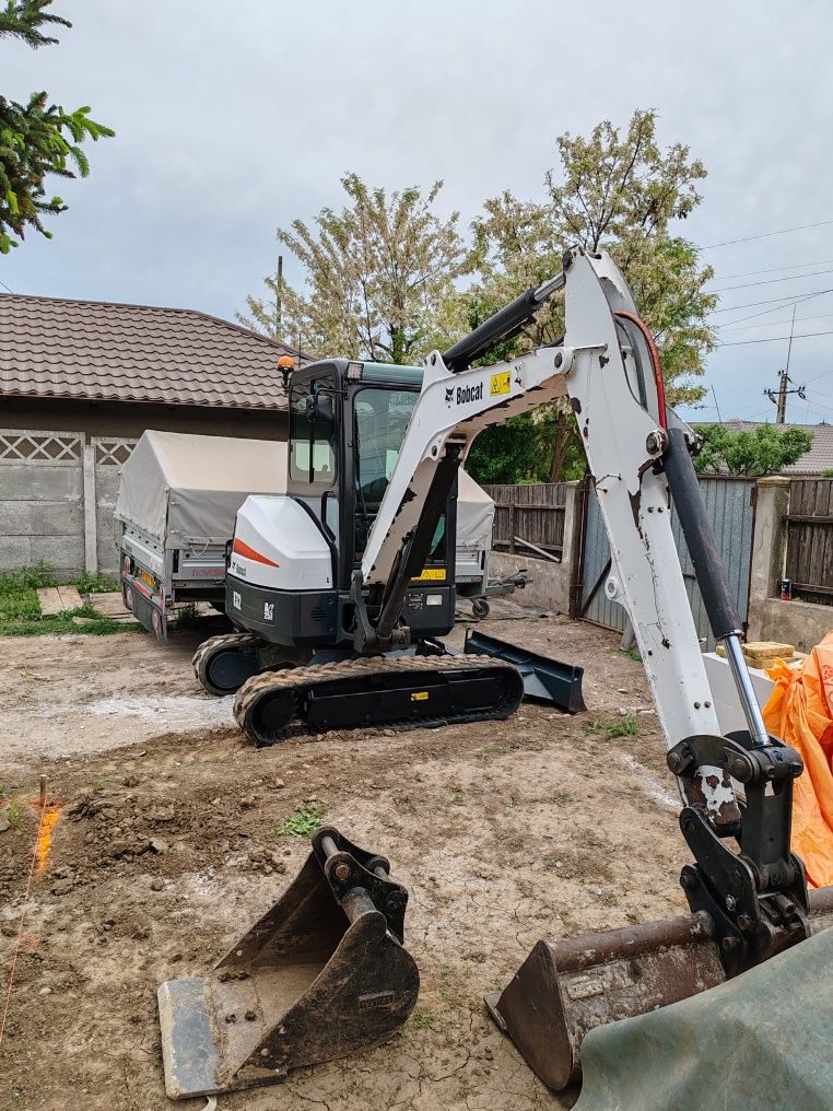 Mercedes Sprinter/Bobcat E32