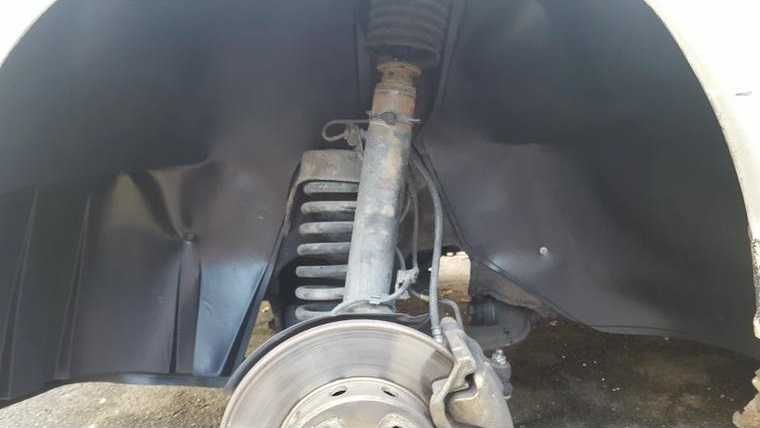 подкрылки Mercedes-Benz W124