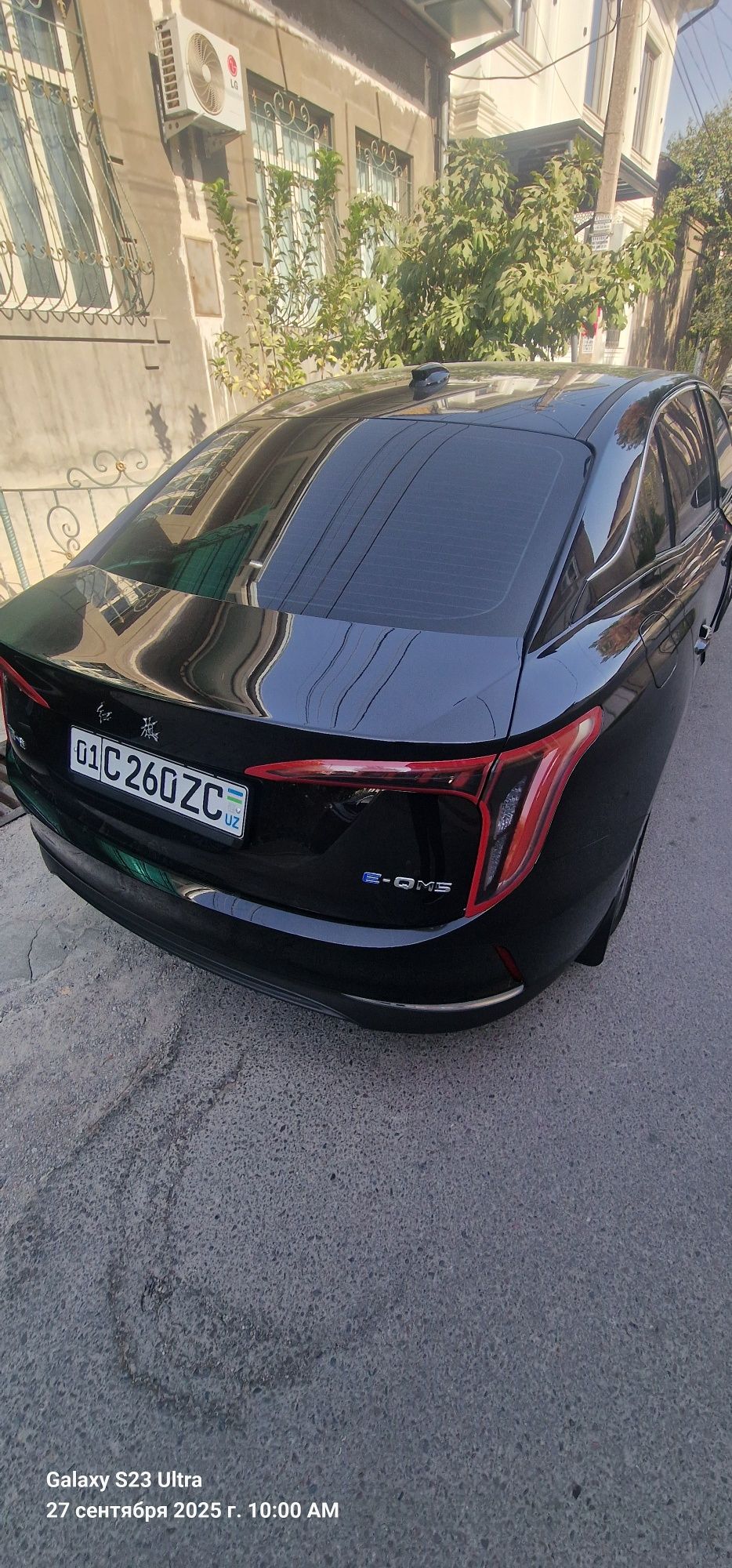 Hongqi e qm5  sotiladi 2025