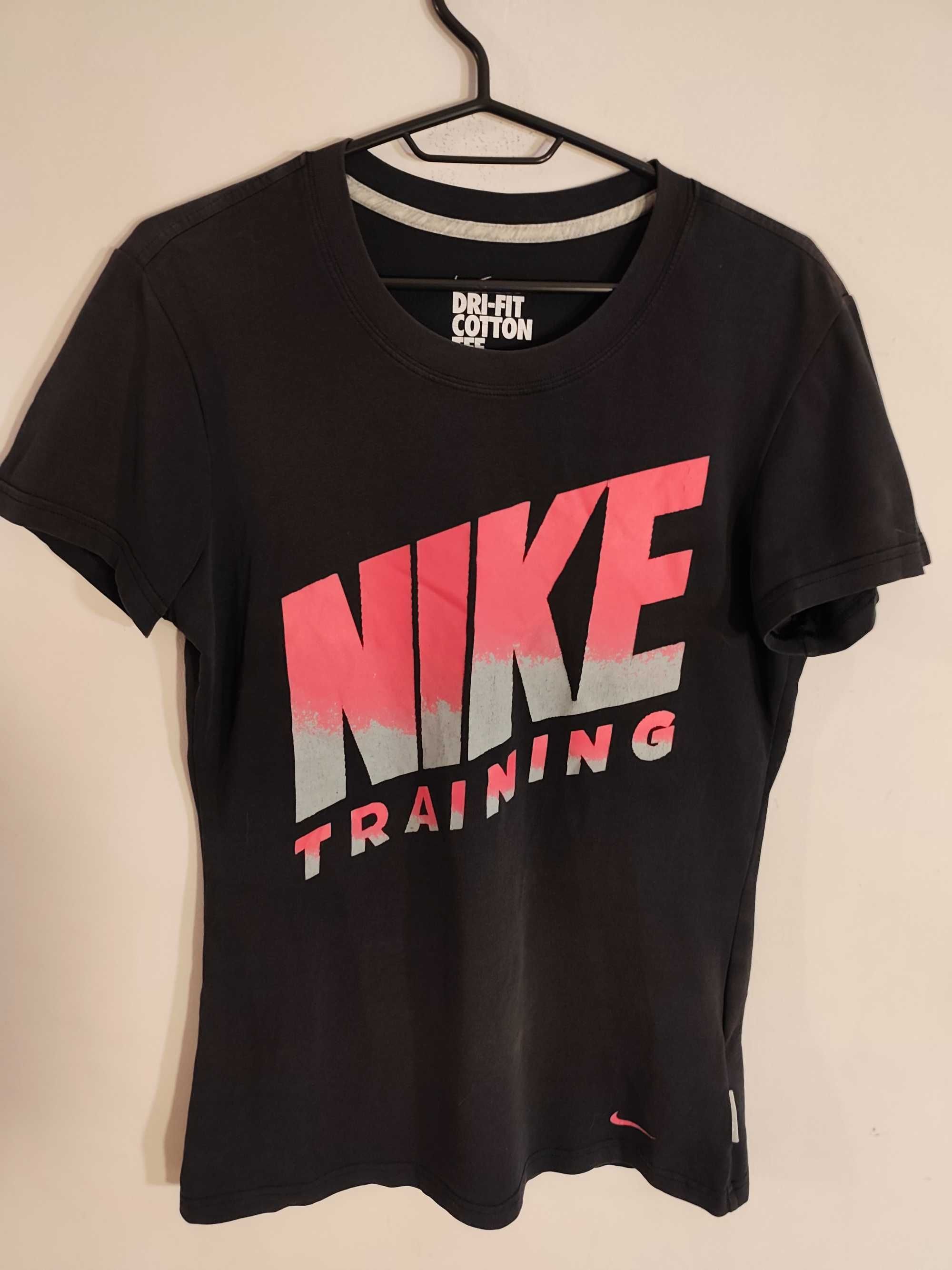 Дамска тениска Nike Dry fit