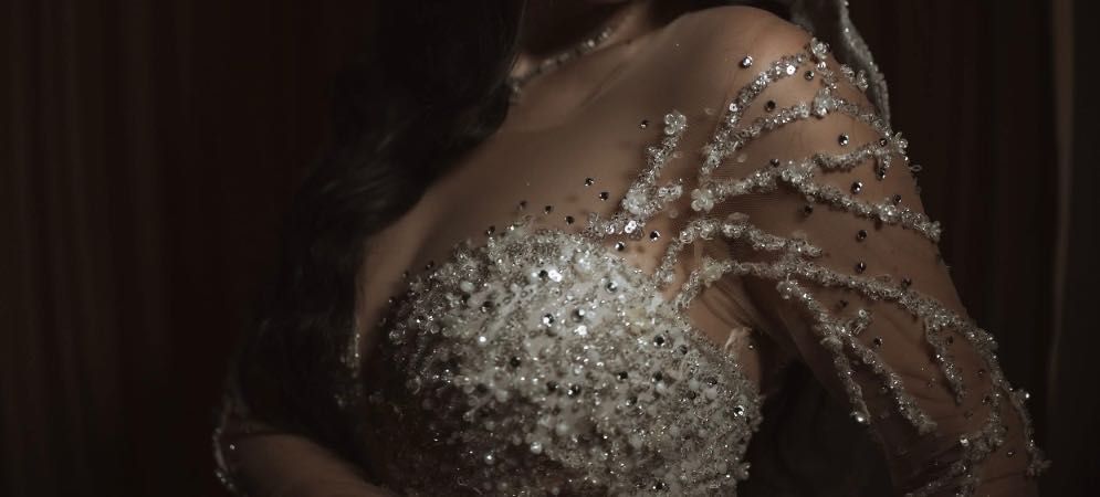 Булчинска рокля тип принцеса, було и аксесоари