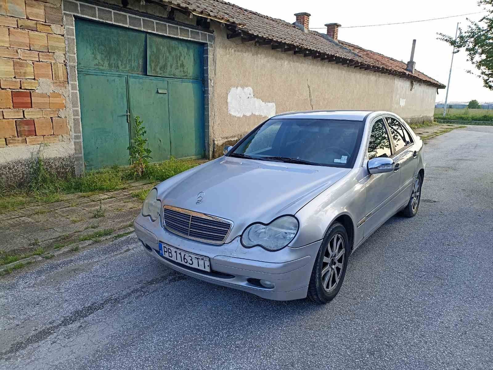 Мерцедес С 180  2001г  130кс. Газ