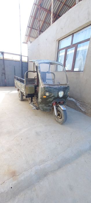 Mototsikl sotiladi