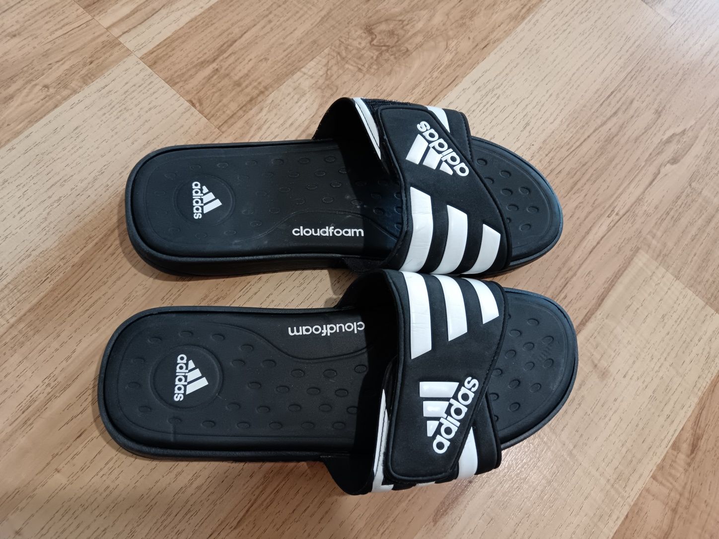Adidas cloudfoam