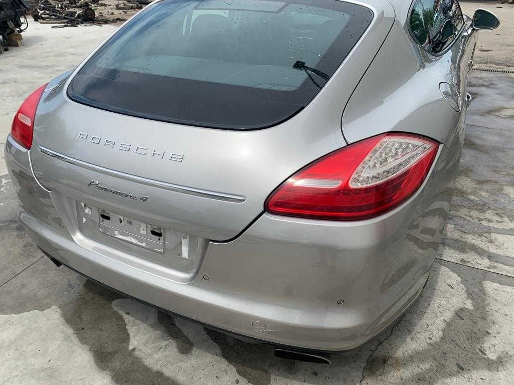 Dezmembrez porsche panamera 3.6i/bara fata panamera/far/capota/