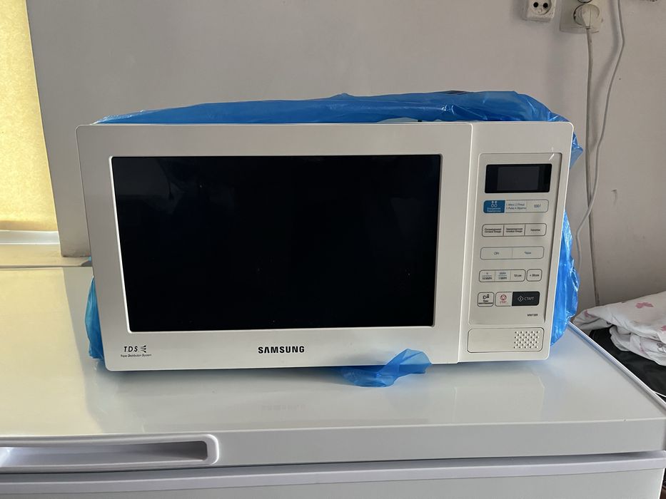 Микроволновая печь Samsung MW73BR