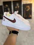 Adidasi Barbati Nike Air Force 1 Alb & Visiniu!