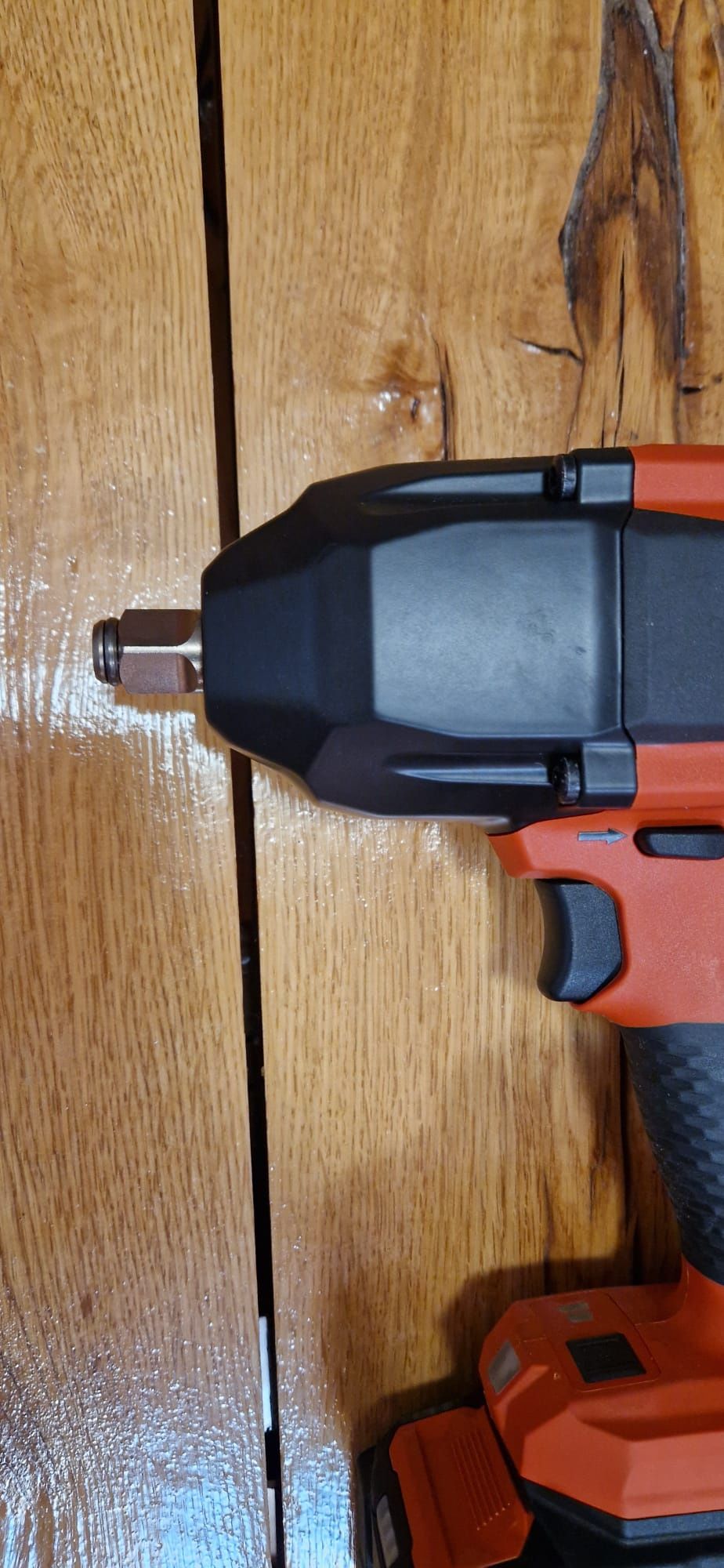 Hilti pistol de impact pe acumulator