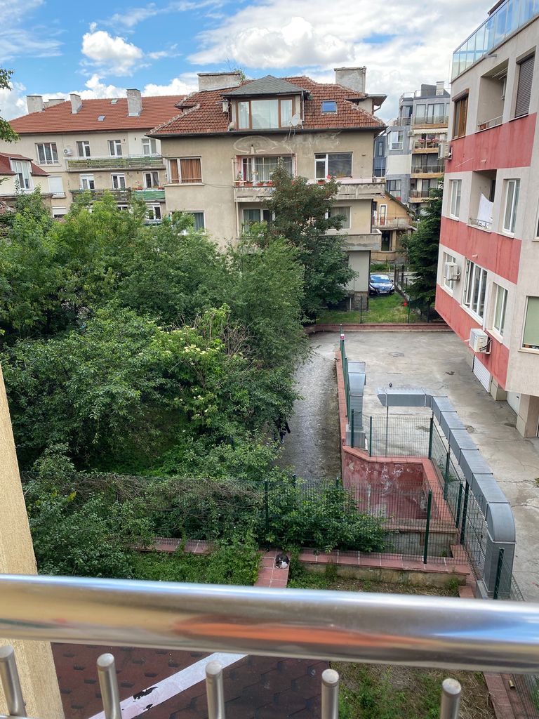 Дава се под наем Двустаен апартамент в София, Център - 55 кв.м за 450 € - Снимка #1