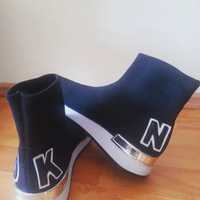 Pantofi din colecția DKNY