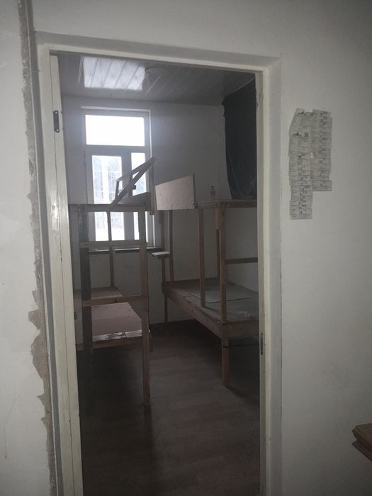 Продам  нежилое помещение  2 комнаты на Саргели-6(Дехкан базар)