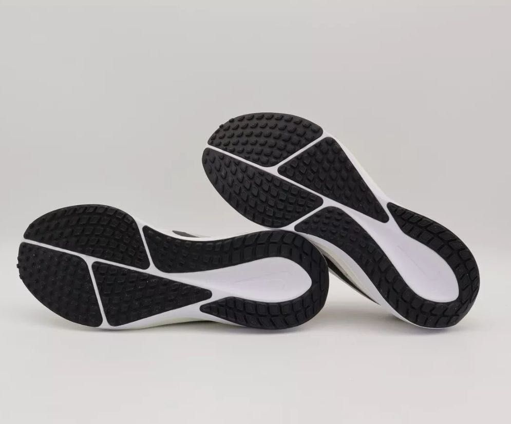 Nike Vomero 17 original
