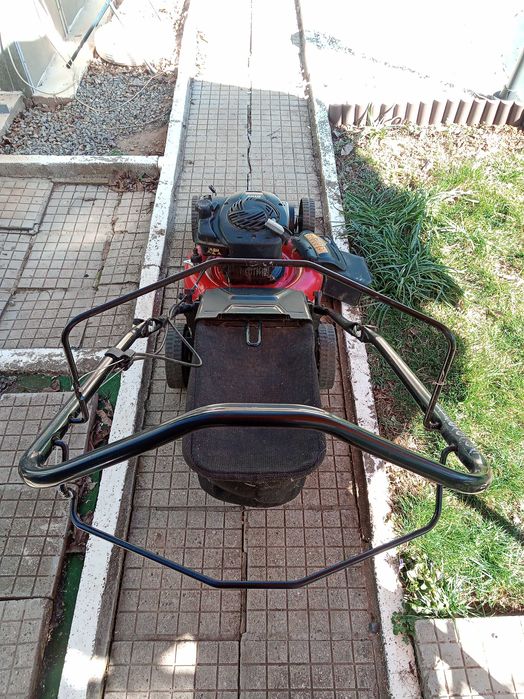 Моторна самоходна косачка MTD Smart 46 SPBS, 2.41 к.с.