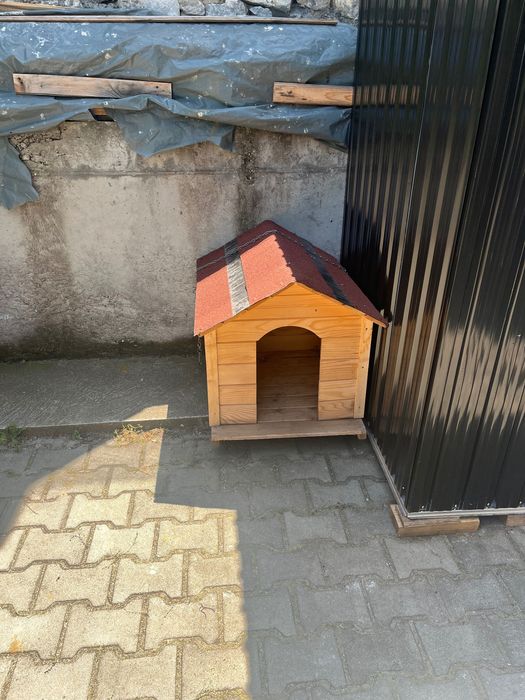 Къща за куче почти като нова