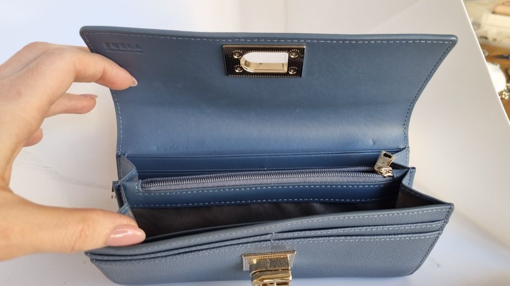 Дамски портфейл Furla