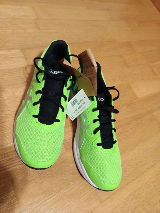 ASICS Jolt 3      .