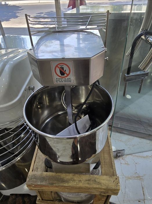 Testa mewalka xamir qorgich testo mishalka