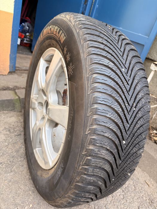 Roți de iarna  215/65 R16