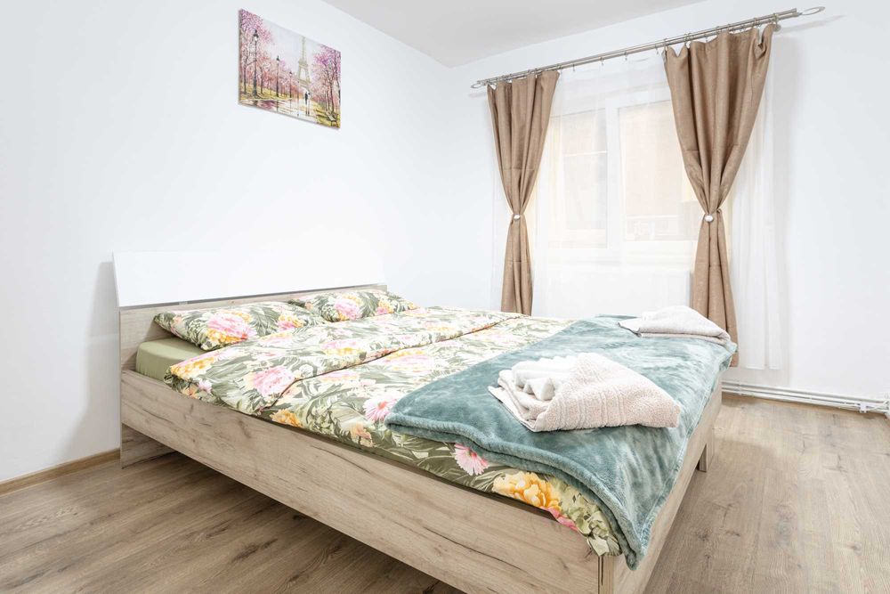 Cazare apartament regim hotelier Alba Iulia: 2 camere+living(6 locuri)