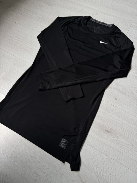 Мъжки блузи NikePro