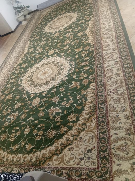 Продам ковёр на 3×6