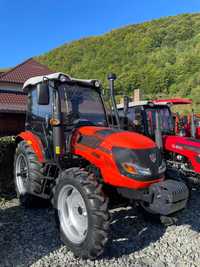 Tractor Universal Macao U700