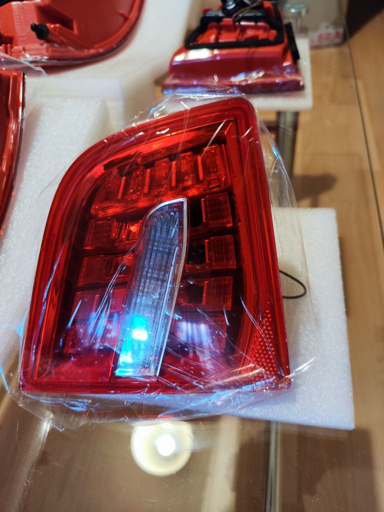 Lampa  Tripla Stop spate portbagaj Audi A6 C6 4F Facelift