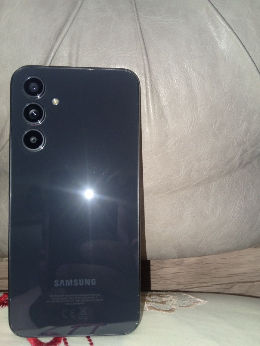 Samsung a54 sotiladi ekran kettkan almashtirish kerak