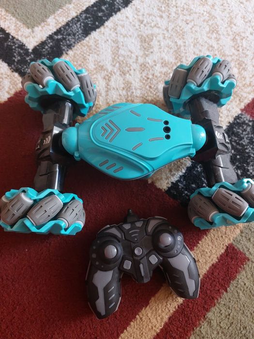 Masina cu telecomanda