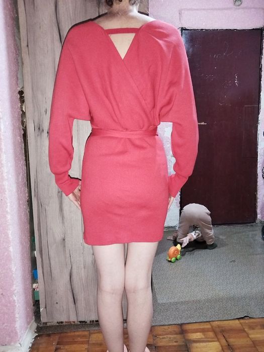Продам платья в отличном состояние