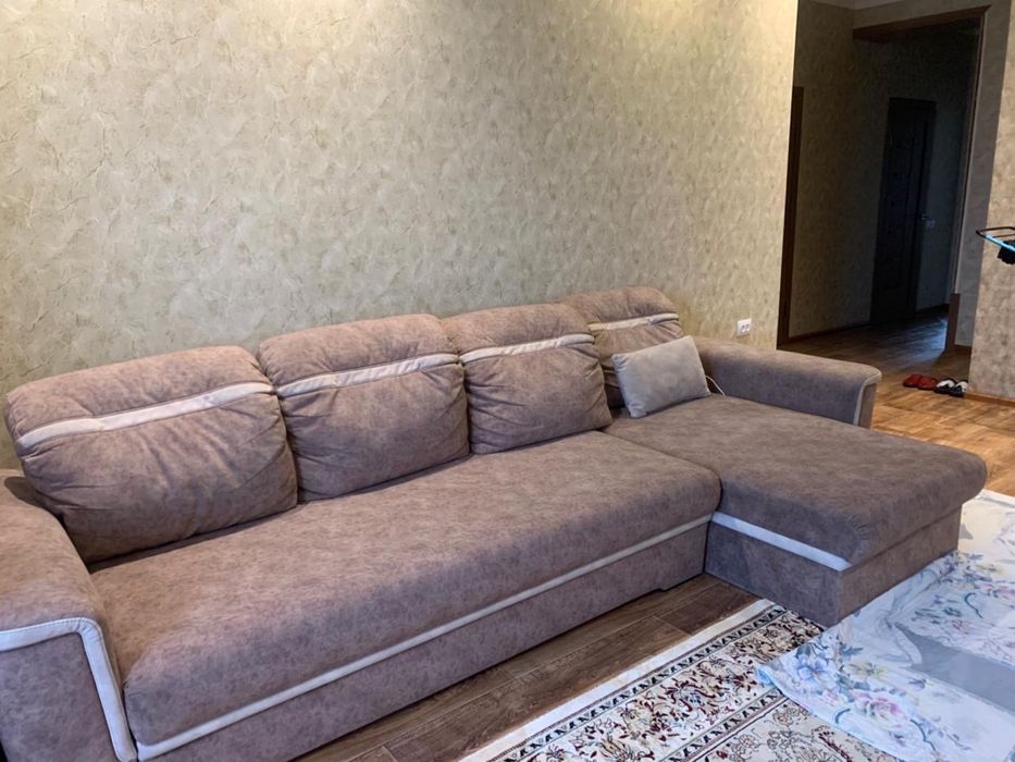Продается диван 3 метра