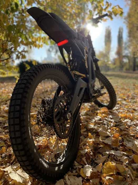 Surron 72V 58Ah, 15kW, 110km/h, 100km