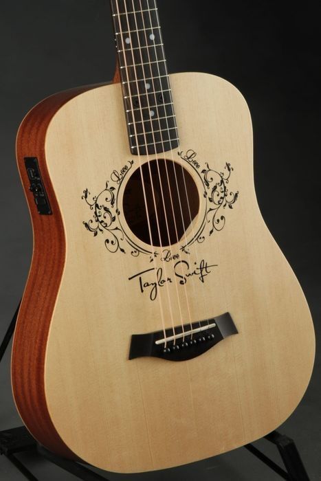 Гитара Taylor Made in USA