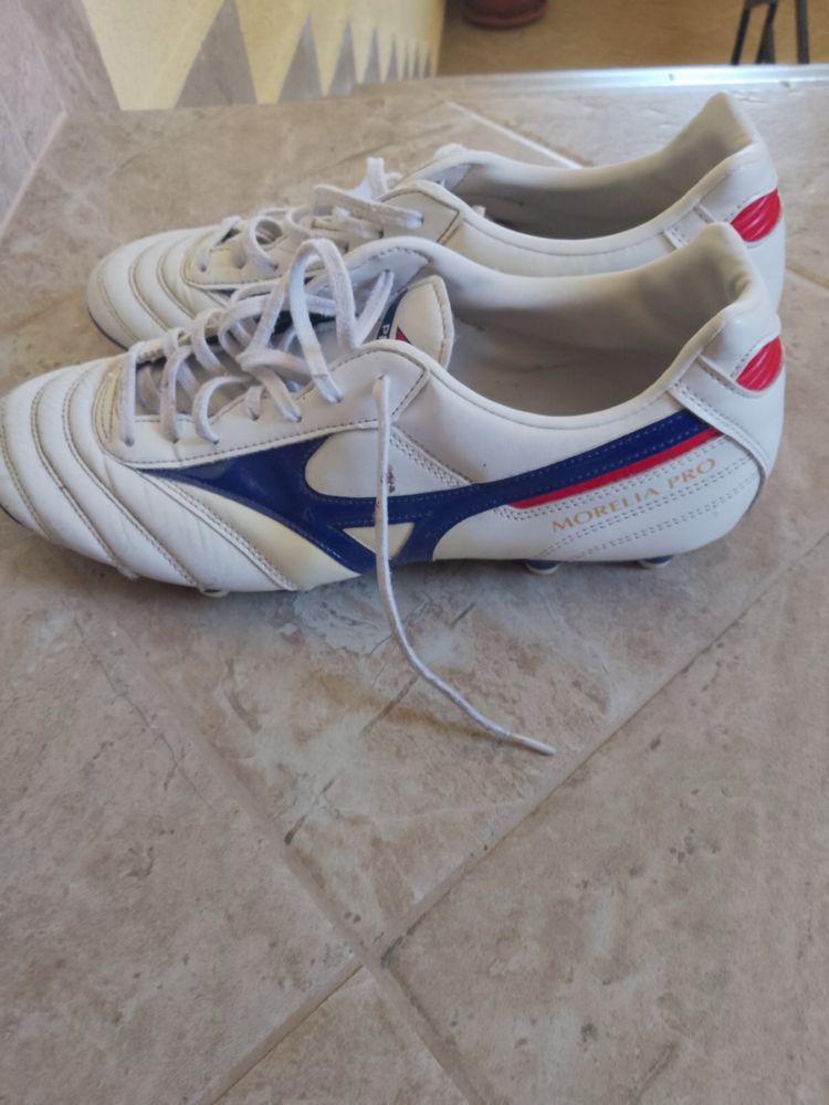 Бутонки .mizuno.