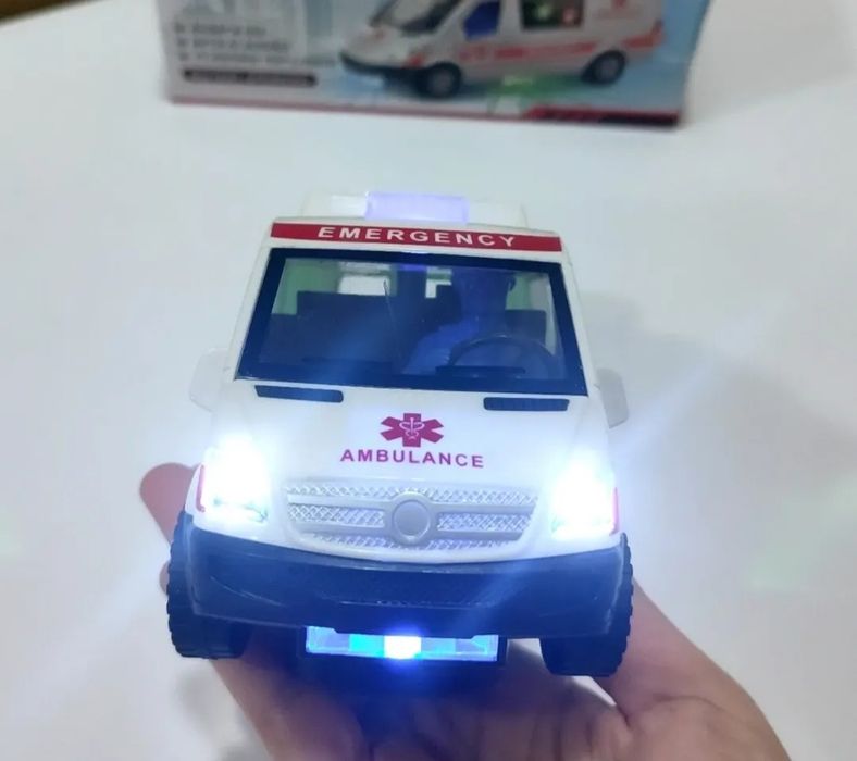 Линейка играчка със звуци и мигащи светлини Bump & Go