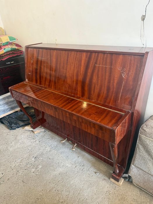 Акустическое пианино "Октава"