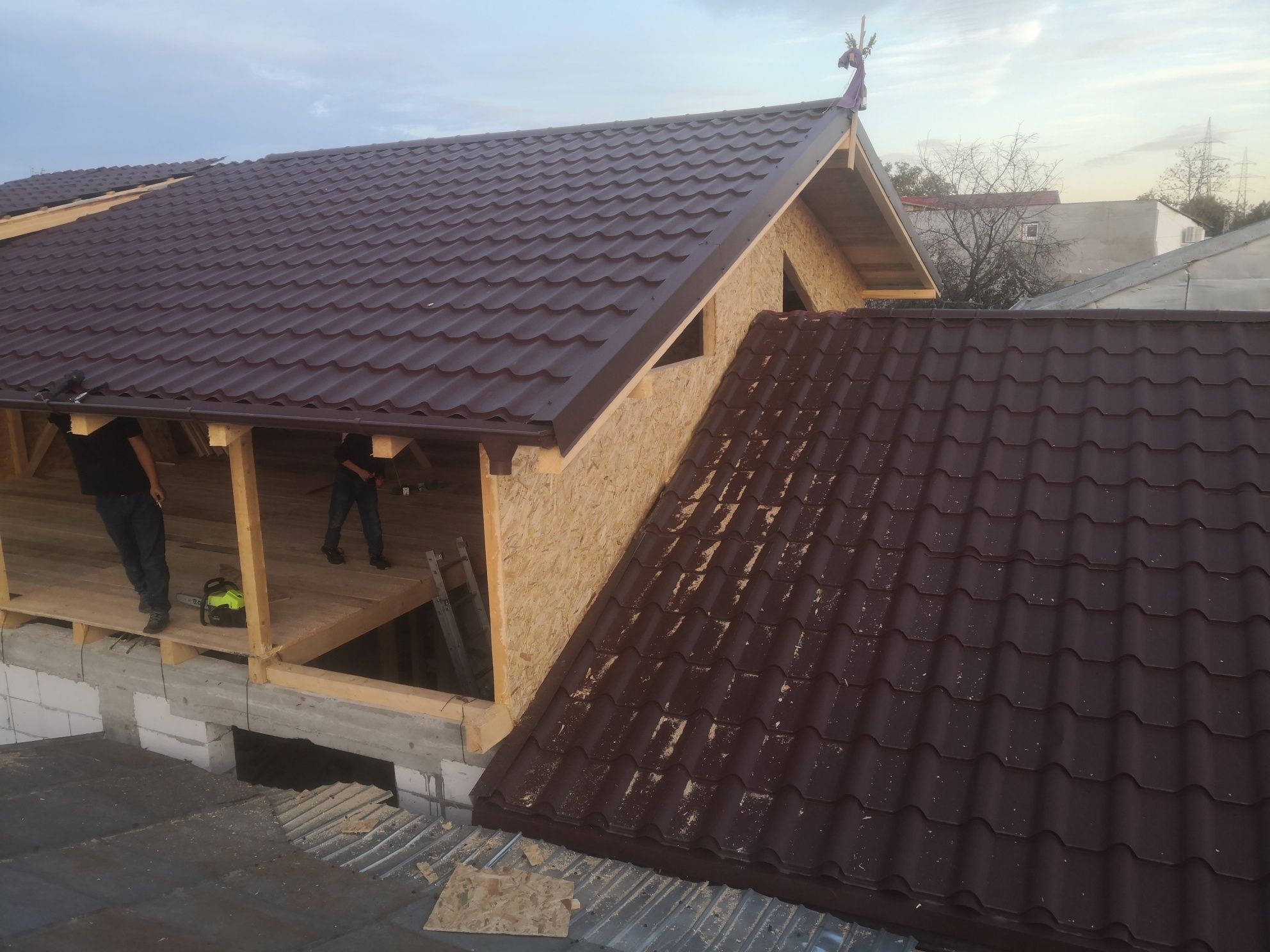 Montaj acoperis jgheaburi burlane reparatii tigla metalica tigla ceram