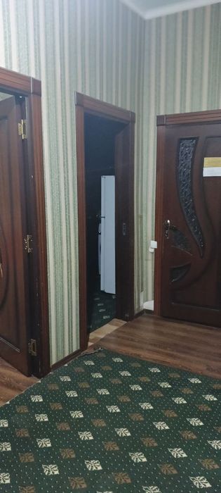 Хамкорбанк томонда жойлашган 2 хонали квартира ижарага берилади