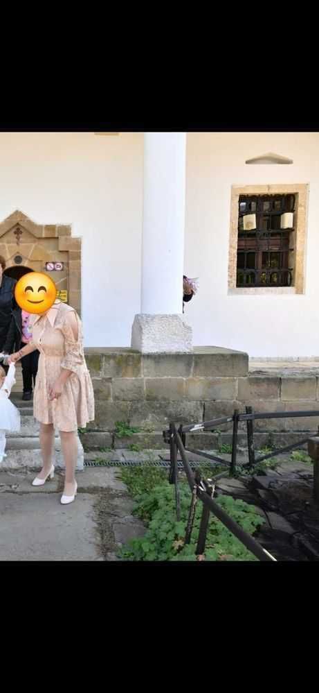 Официална рокля на Lucy