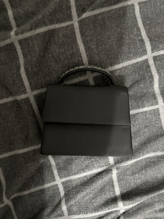 Различни модели дамски чанти