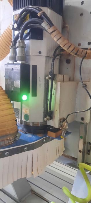 Продам чпу станок с автосменой