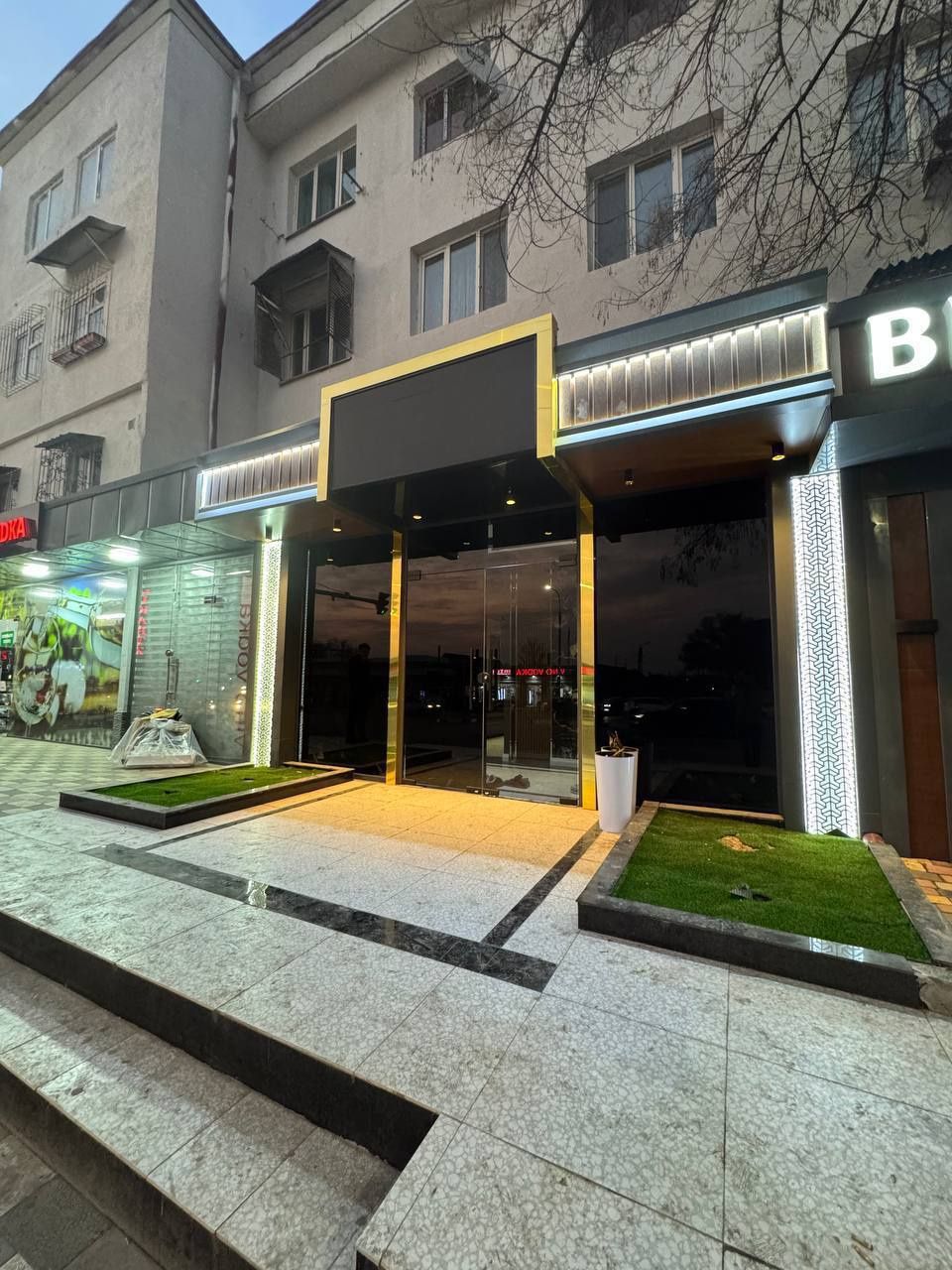 Срочна продается офис Яккасарайский район. Вин Завод. Моштабиб. Центр.