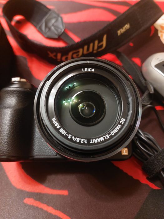 Aparat foto Panasonic dmc-fz200